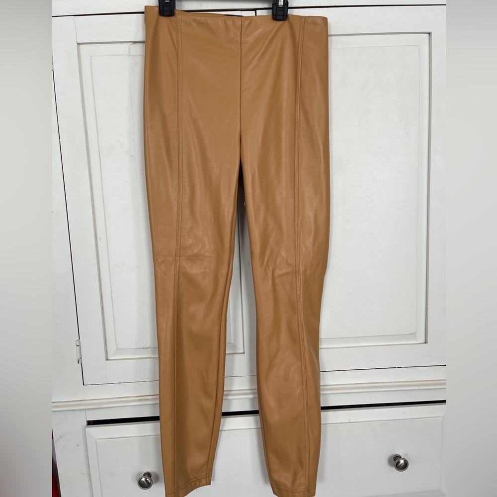 Faux Leather legging Pull On Nicole miller New York Camel color XS